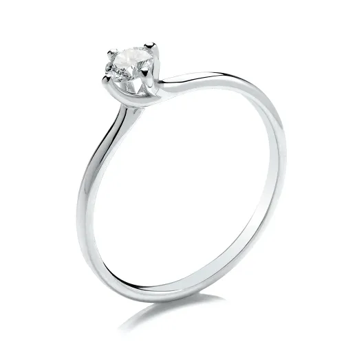 Diamond Solitaire Engagement Ring